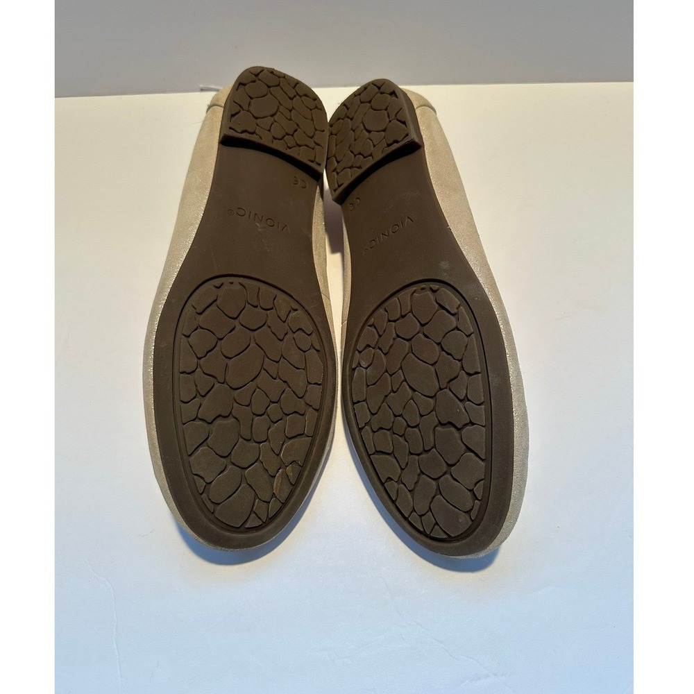 Vionic Metallic Champagne Ballet Flats 9 WIDE - Picture 5 of 7